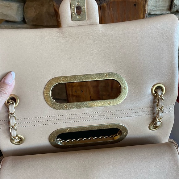 🦄 RARE Auth. Chanel 20P Med. center cutout flap - Picture 11 of 17